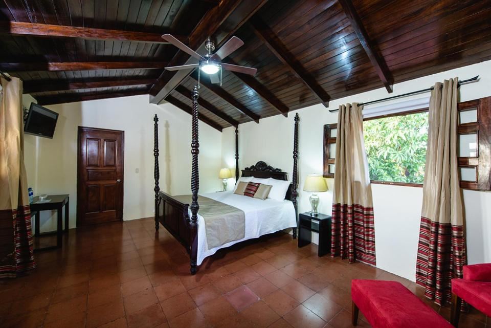Turismo en America Latina - Hotel Flor De Sarta 