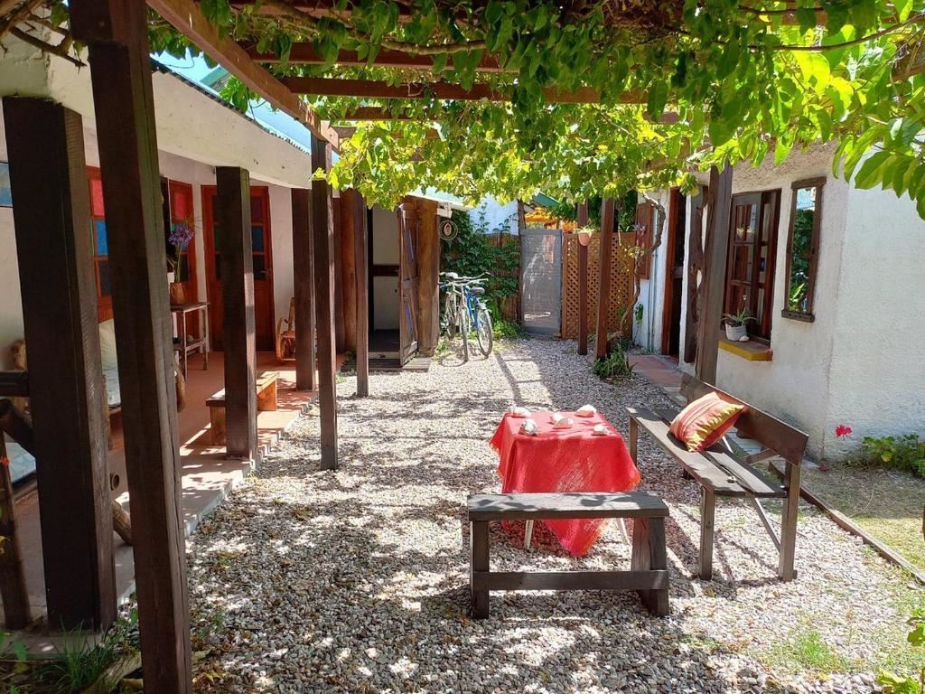 Turismo en America Latina - Cuartos en Casa Buganvilla Valizas