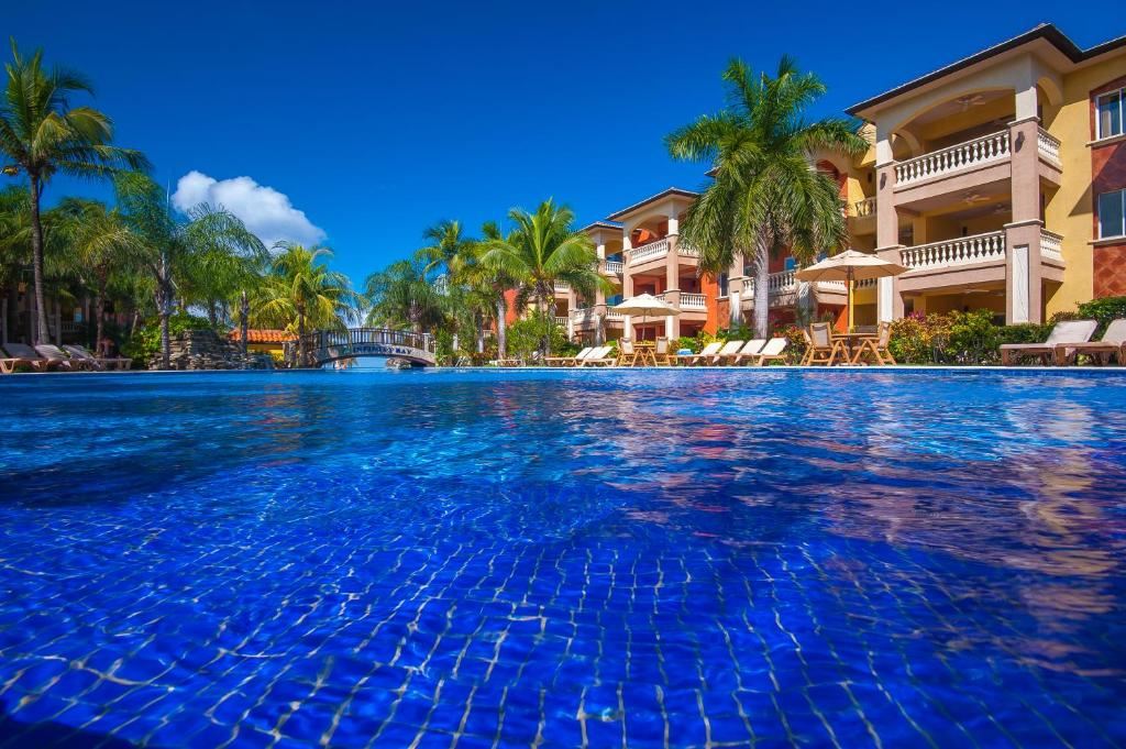 Turismo en America Latina - Infinity Bay, Spa & Beach Resort
