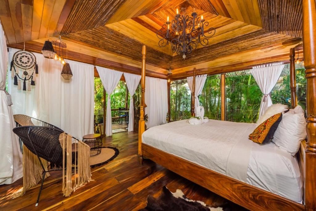Turismo en America Latina - Ocho Artisan Bungalows 