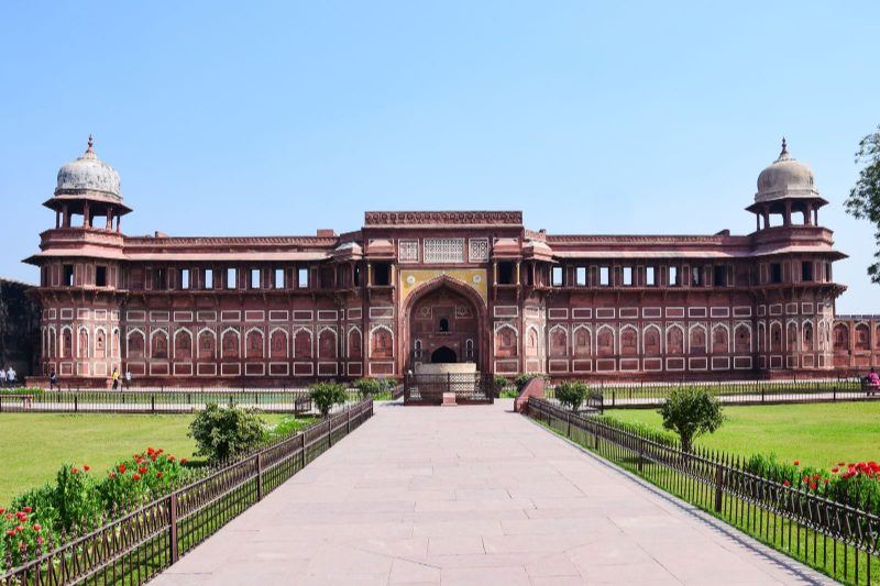 Agra vuelos baratos